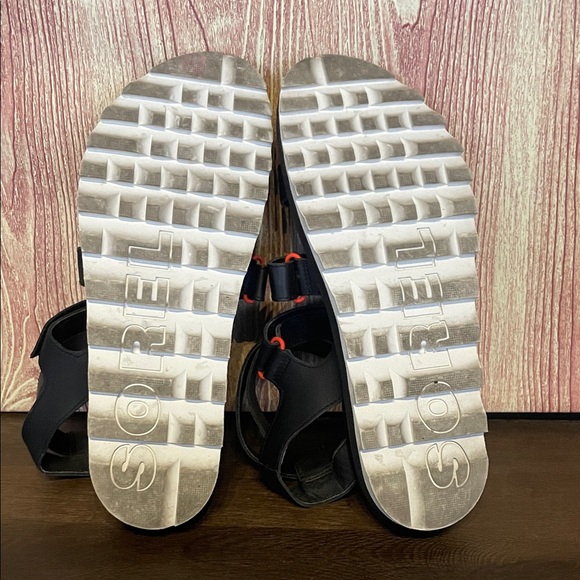 Sorel Women’s Roaming Multi-Strap Leather Sandals - Picture 8 of 9